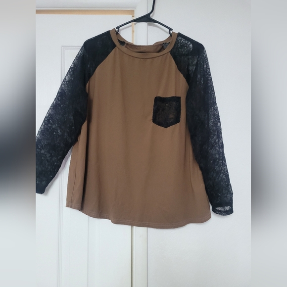 SHEIN Tops - Shein curve 3xl lace shirt